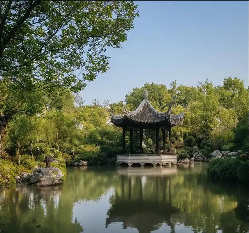 深圳南山赤裸餐饮有限公司